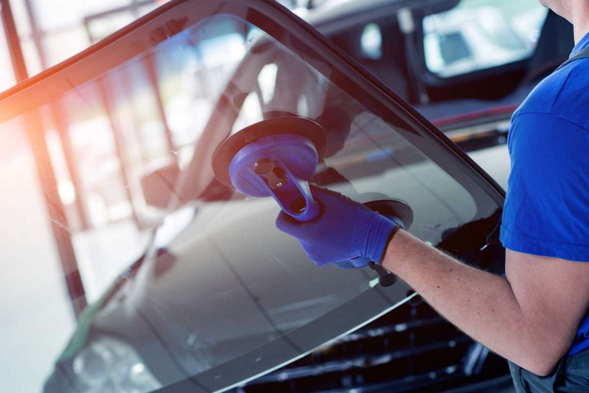 Замена лобового стекла BYD